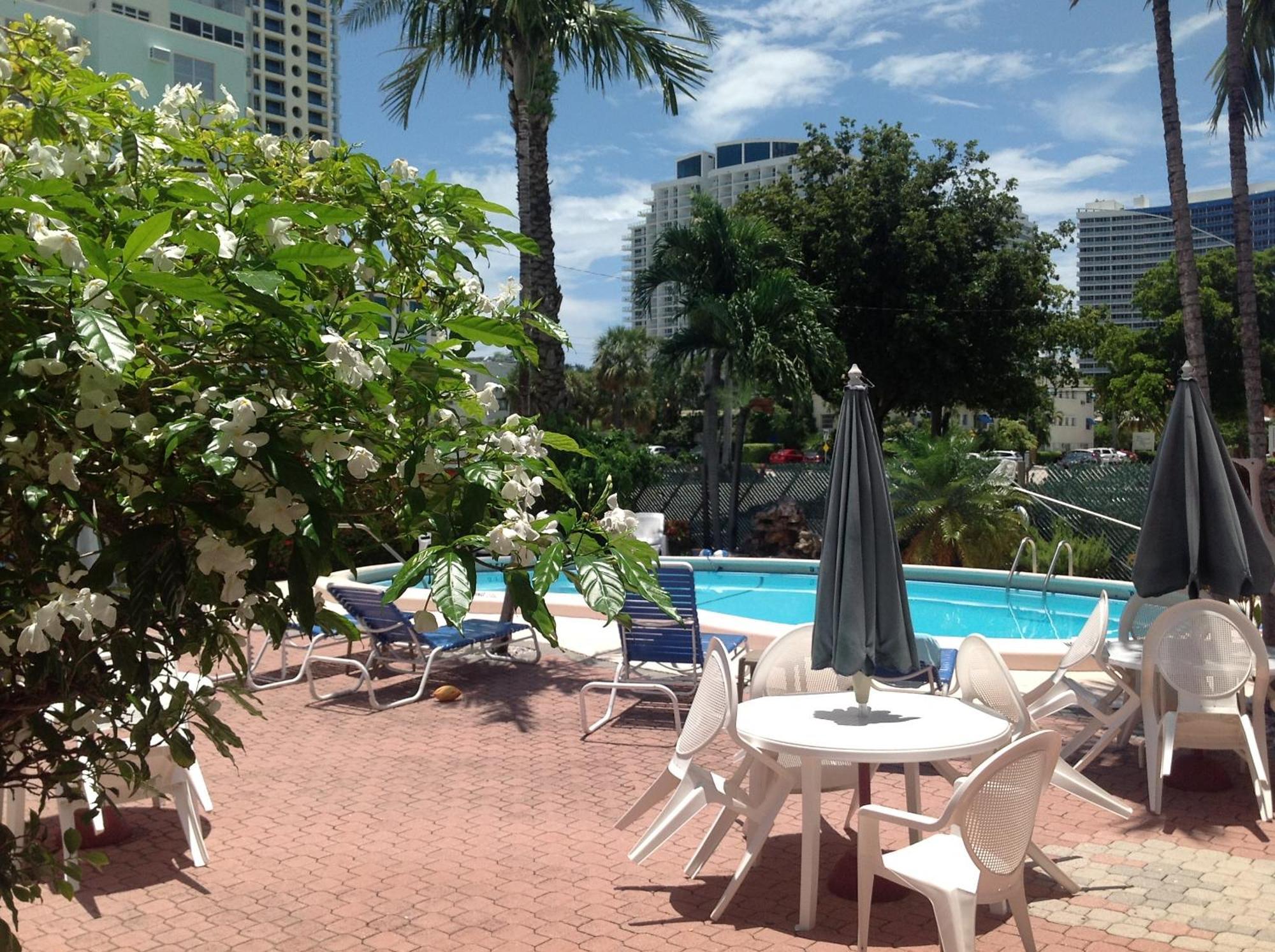 Birch Patio Motel Fort Lauderdale Exterior photo